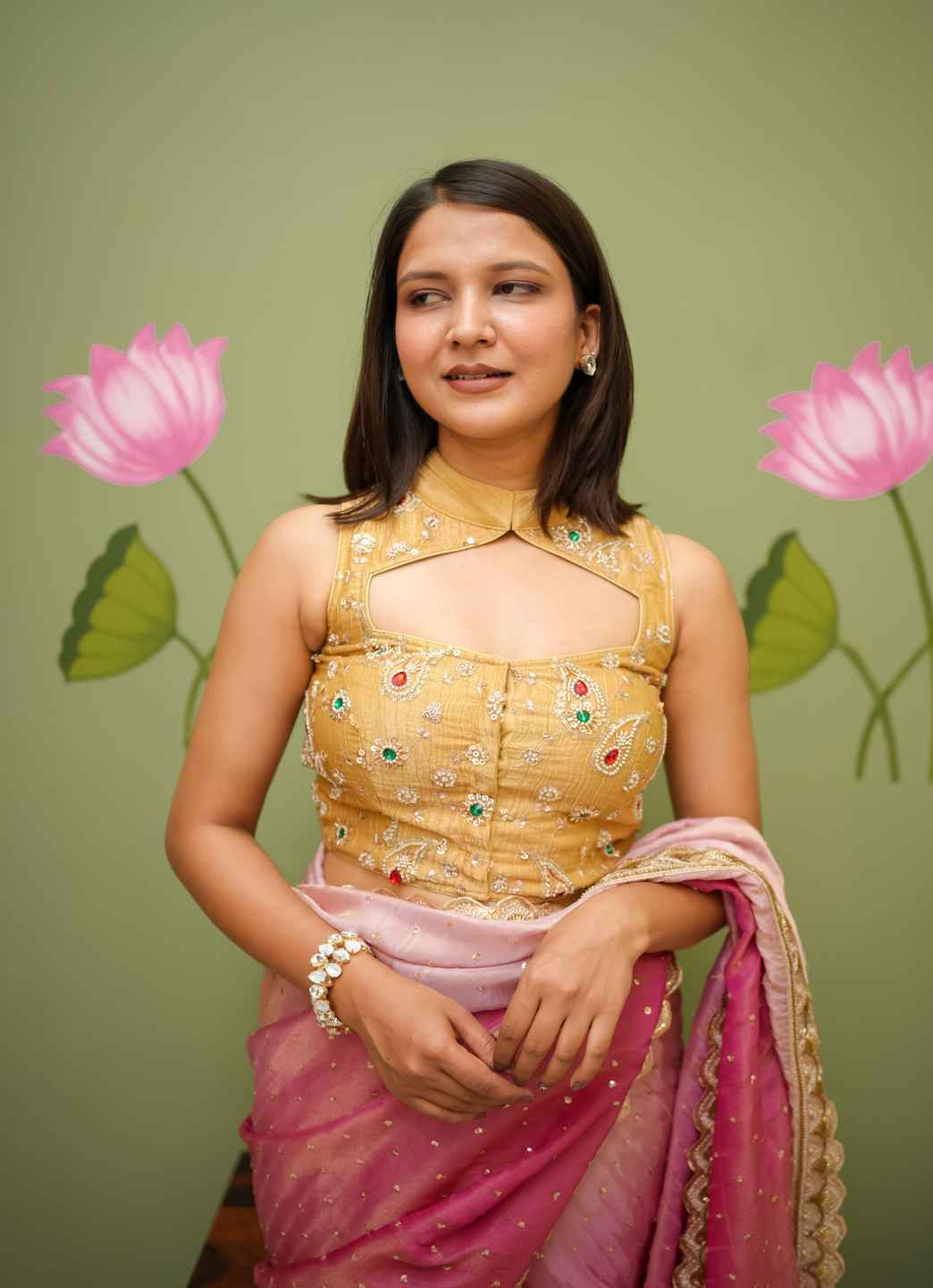 Women's Crushed tissue Golden Saree Blouse With Sleeves