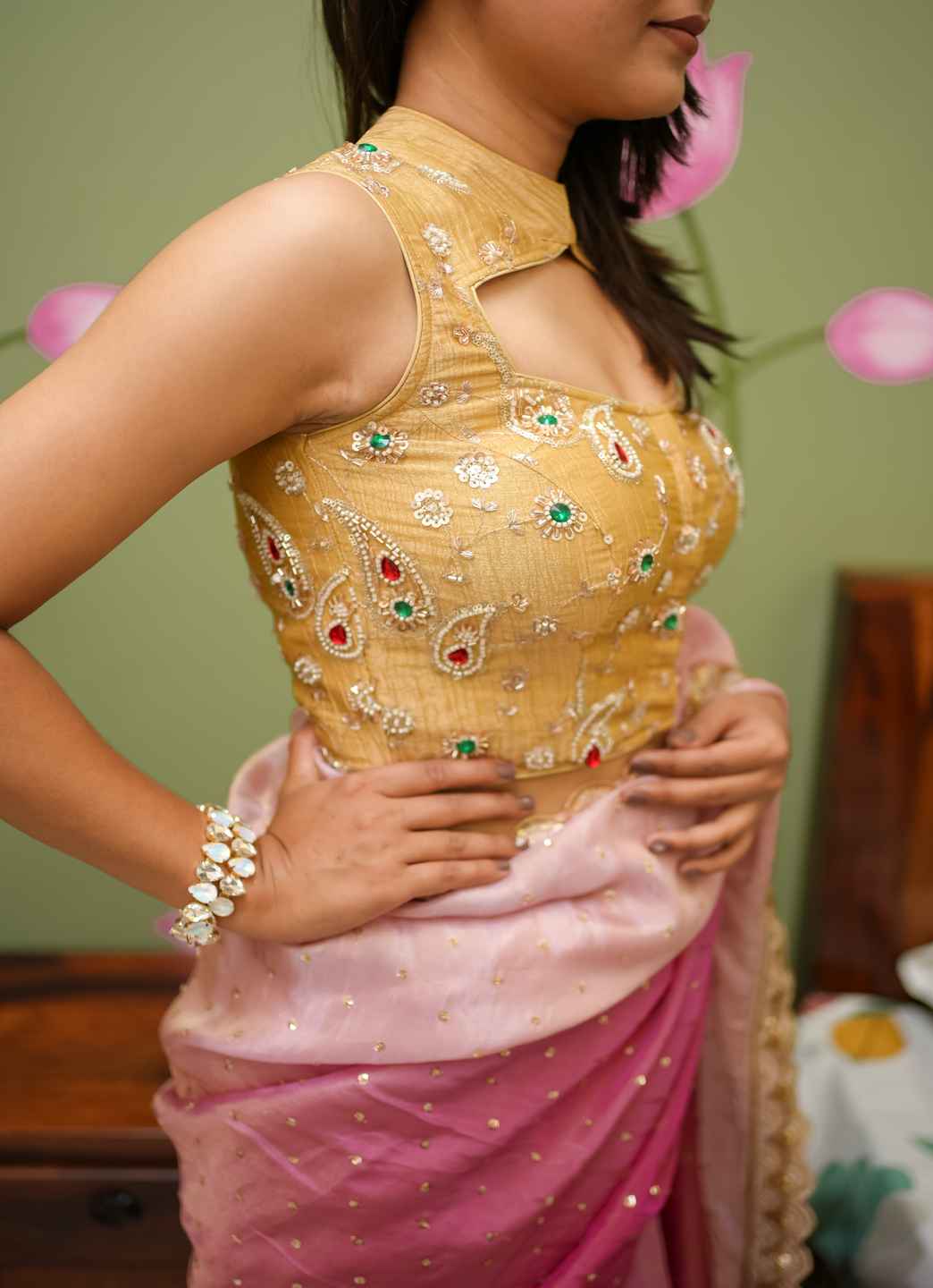 Women's Crushed tissue Golden Saree Blouse With Sleeves