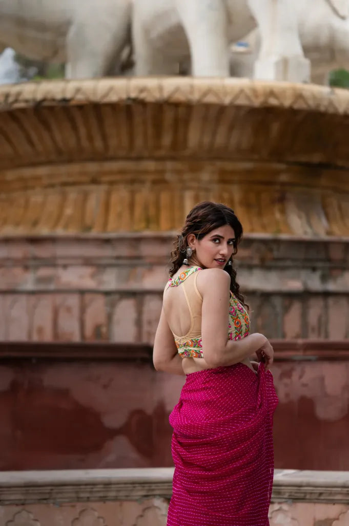 Women’s Band Collar Sleeveless Net Saree Blouse