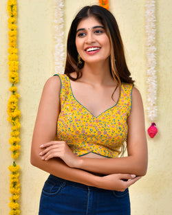 Floral Position Print Sleeveless Padded Blouse