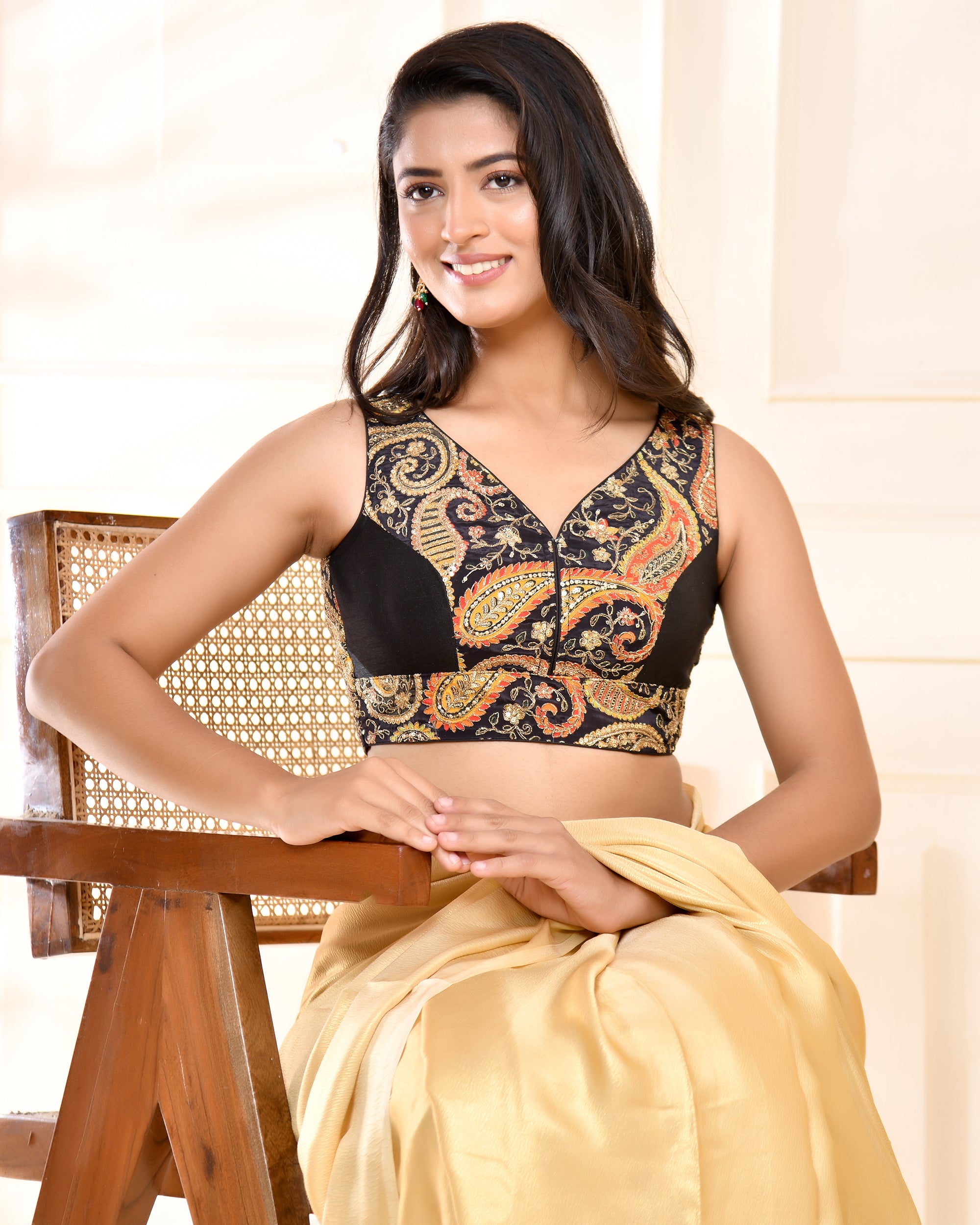 Embroidery Paisley Zari V Neck Padded Black Saree Blouse