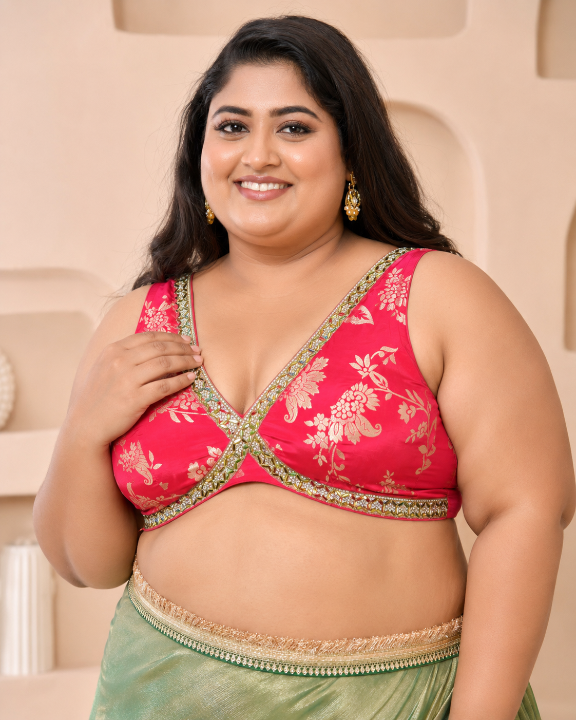 Woven Designed Banarsi V-Neck Padded Saree Blouse