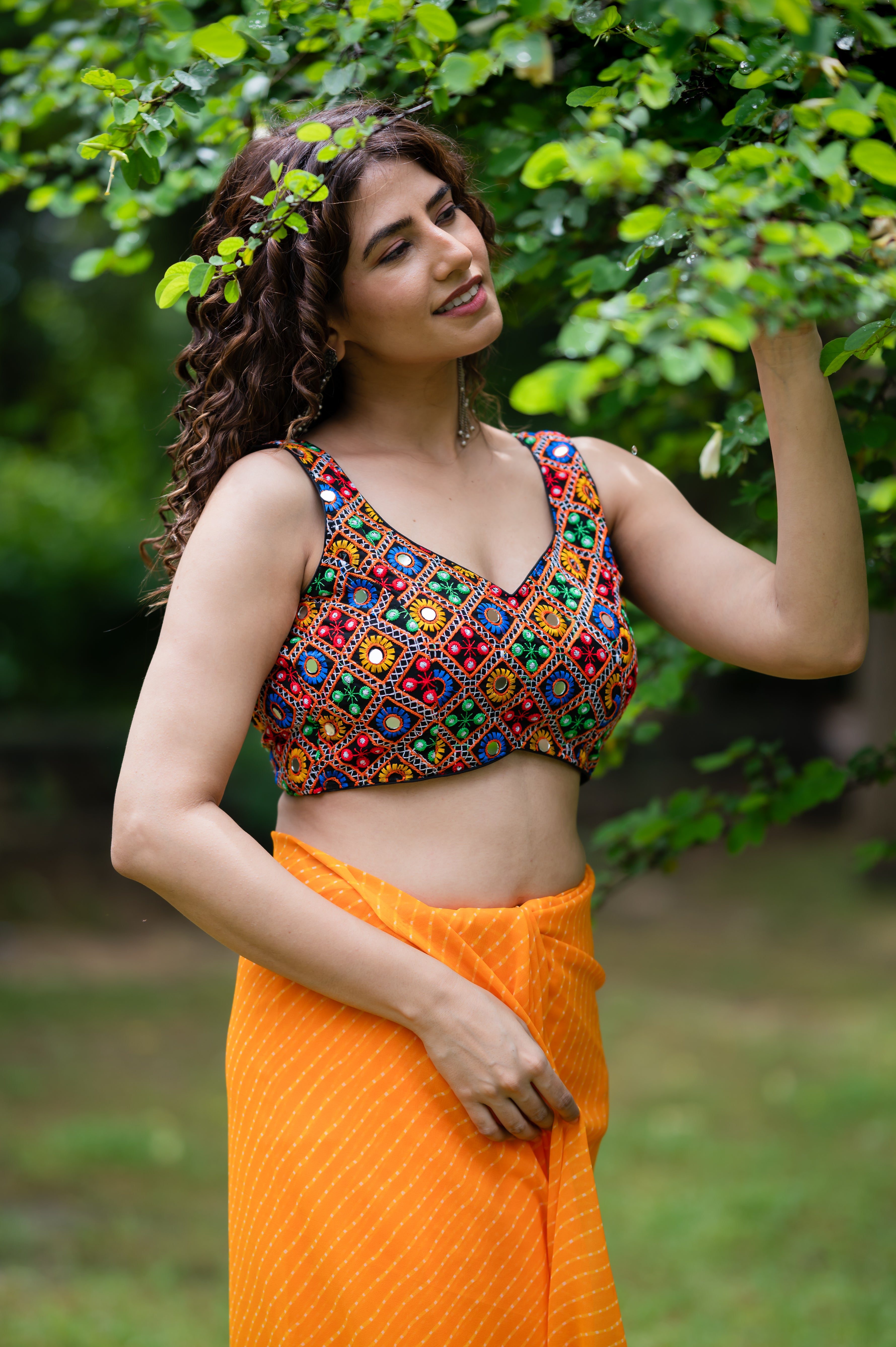 Women’s Mirror Work Black Sleeveless Saree Blouse