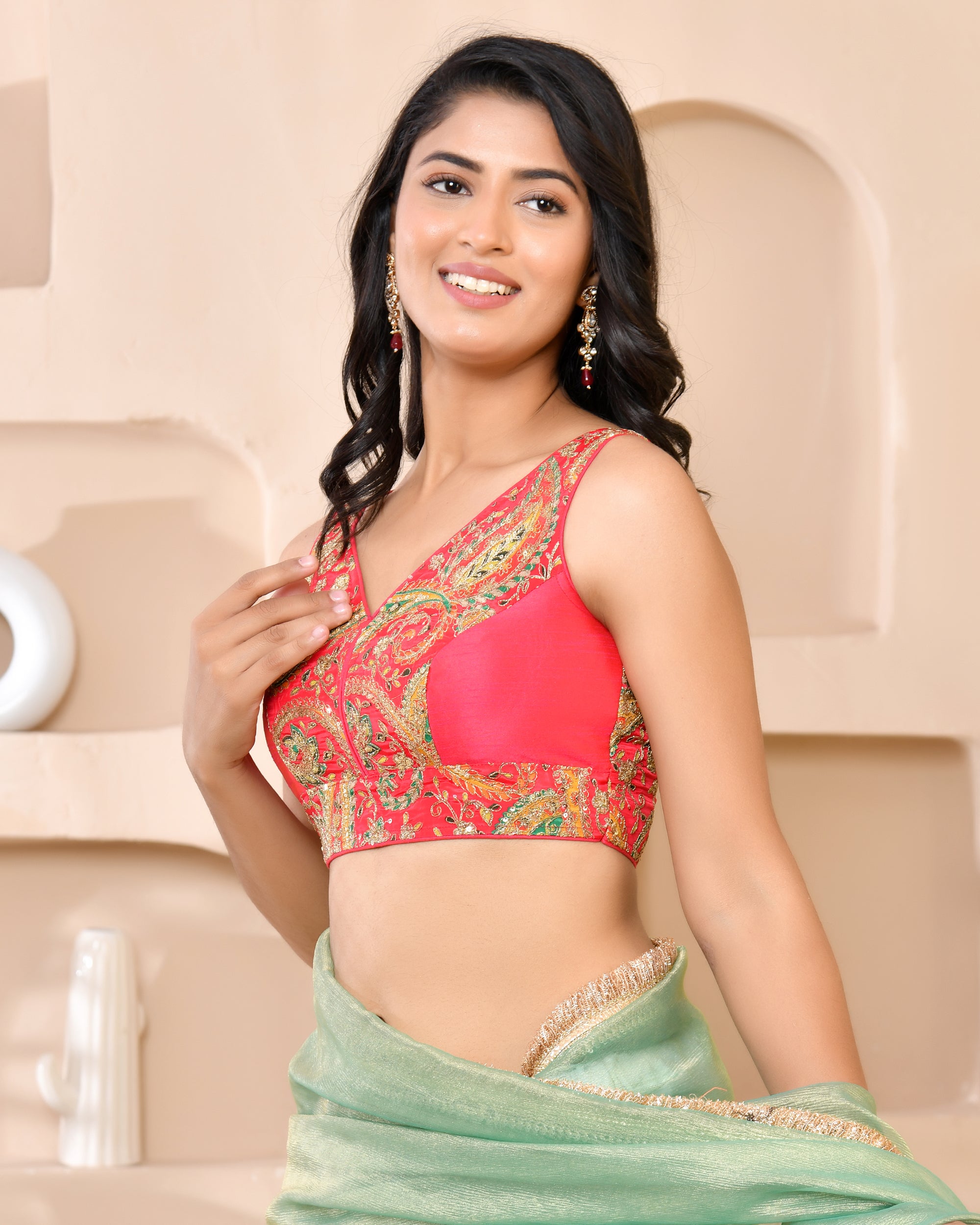 Embroidery Paisley Zari V Neck Padded Saree Blouse