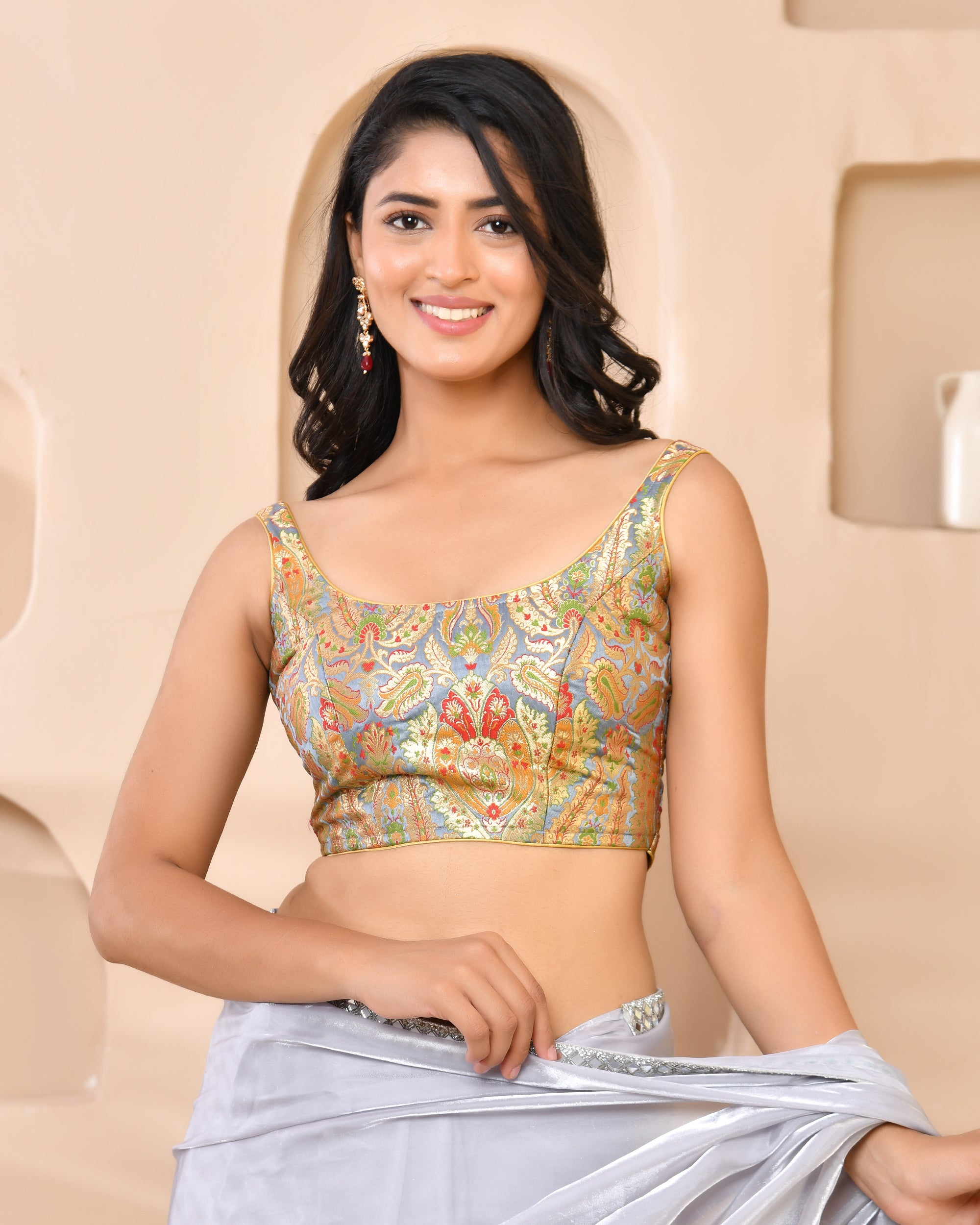 Woven Designed Kashi Banarsi Scoop Neck Padded Grey Saree Blouse