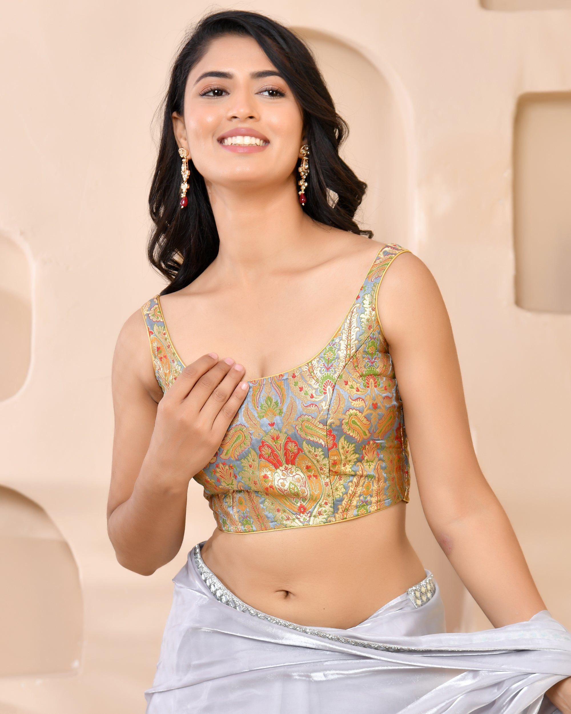 Woven Designed Kashi Banarsi Scoop Neck Padded Grey Saree Blouse