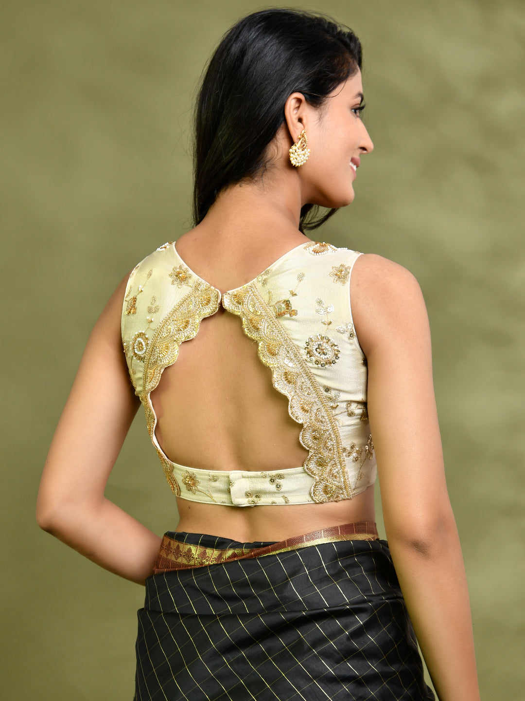 Floral Cutdana Embellished with Scallop Back Padded Saree Blouse